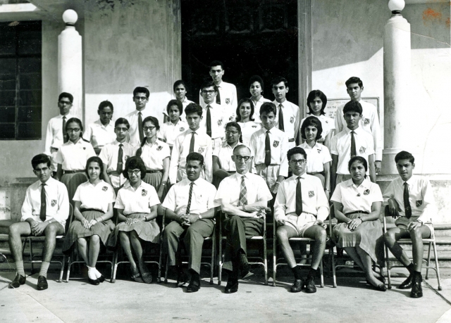 1964 - PREFECTS WITH MR. CORKRY AND MR. CARNEIRO